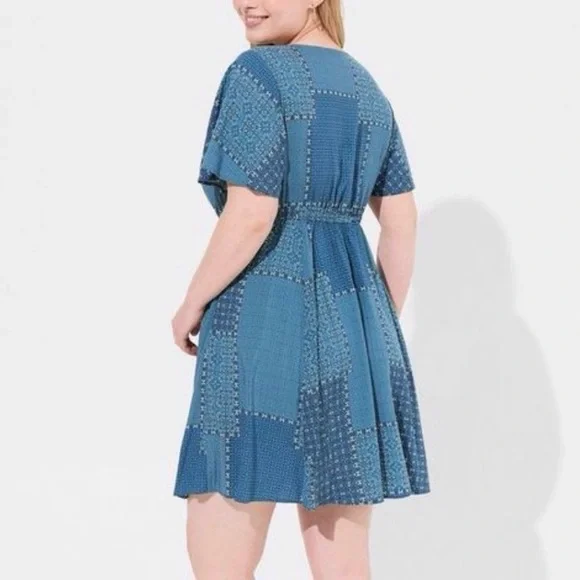 Torrid Blue Patchwork Short Sleeve Pockets Challis Flare Dress Size 1X - Picture 4 of 10